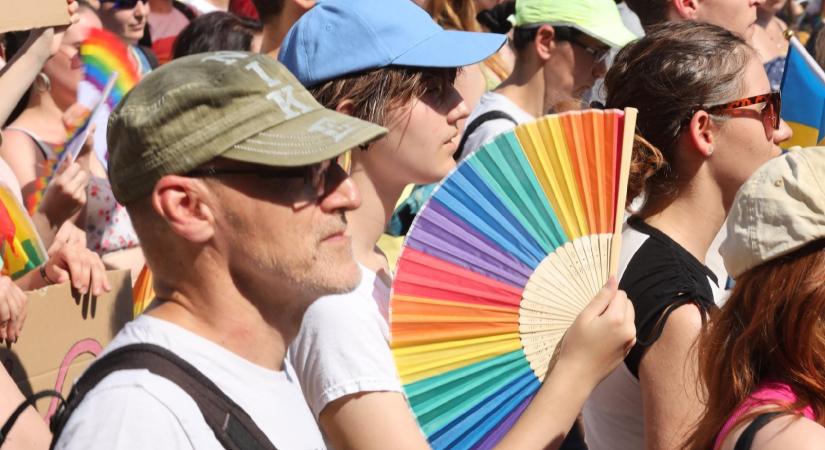 Publicus: Az ország többsége elutasítja a Pride-ot, a budapestiek és tiszások többsége támogatja