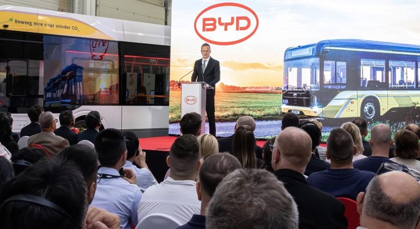 Bővítik a BYD komáromi buszgyárát