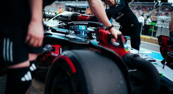 A győzelem után csak top 5-ben bízik Russell: „Elnézve a McLaren tempóját…”