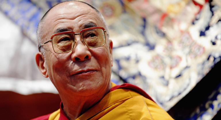 A dalai láma a hagyományokkal szakítva még életében megtalálná utódját