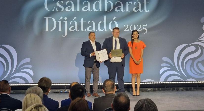 Két Bács-Kiskun vármegyei önkormányzat is Családbarát munkahely címet kapott