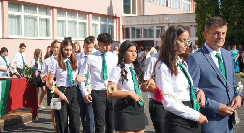 Ballagás és évzáró ünnepség a Kazinczyban