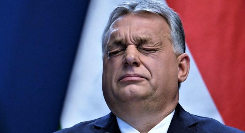 Egy ország röhög Orbánon: Videón ahogy porig alázzák a parlamentben