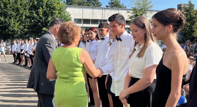 A tanévzárón a végzős diákok is elköszöntek