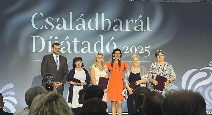 Országosan elismerték a debreceni igazgatónőt