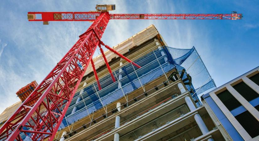 Magyar vállalkozók tarolnak a szlovák építőiparban: két cég is részt vesz az eperjesi kórházprojektben