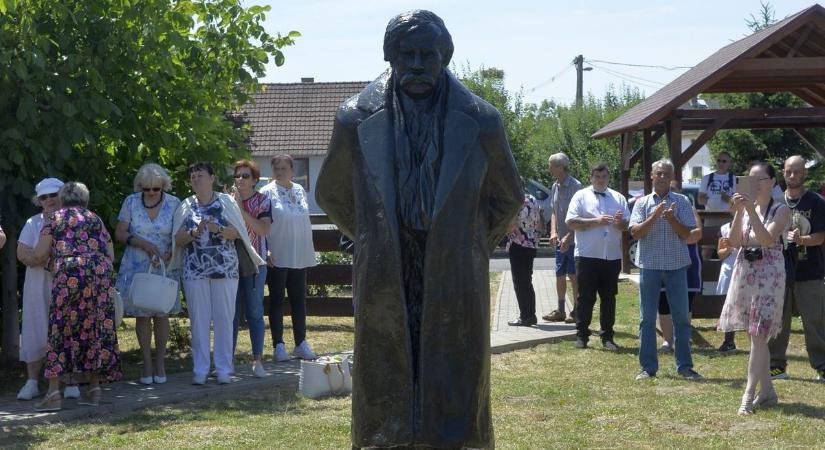 Móricz emléke ott van a Tisza illatában, a szélben, a soraiban