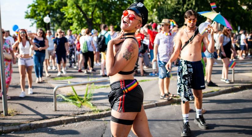 Az LMBTQstb hagyja békén Petőfit!