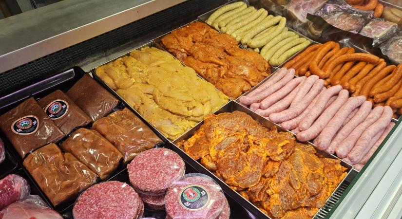 Mutatjuk, mivel készül a tatabányai húsbolt a grillszezonra