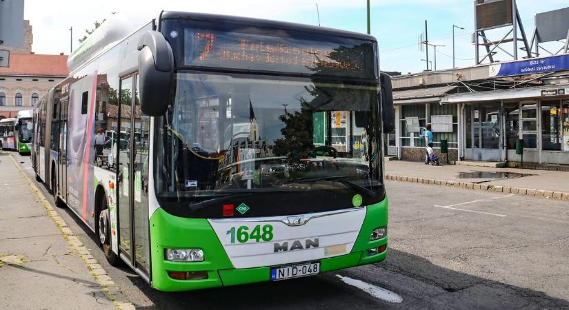 Így változik a nagyáruházakat érintő járatok menetrendje