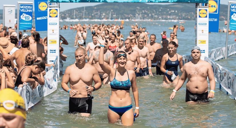 Óriási rekord: 13 ezren neveztek a Balaton-átúszásra
