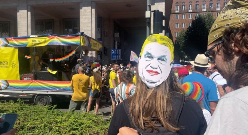 Nemzetközi politikusok és hírességek az óriási tömegben – beköszönt az EU a Pride-ra