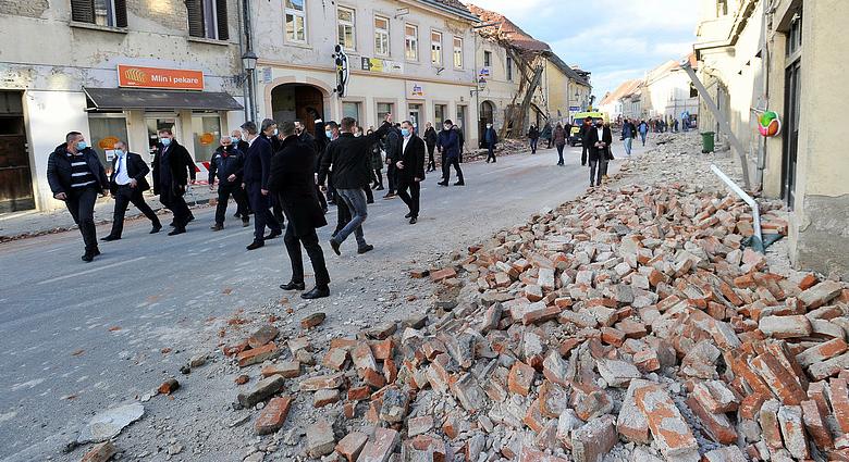 A horvát kormány saját forrásból felújít sok, földrengés sújtotta épületet