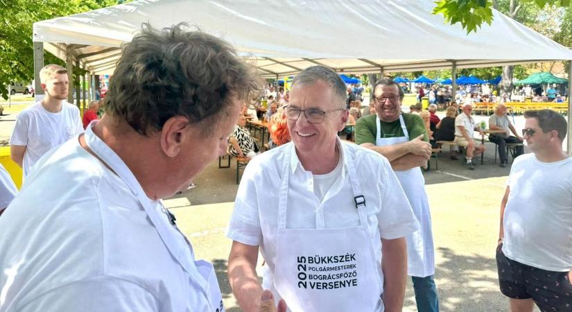 Titkos receptek is előkerültek a bükkszéki bográcsfőző versenyen