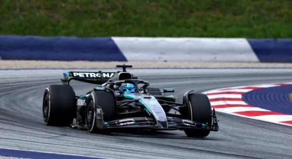 Russell számított a Mercedes küszködésére