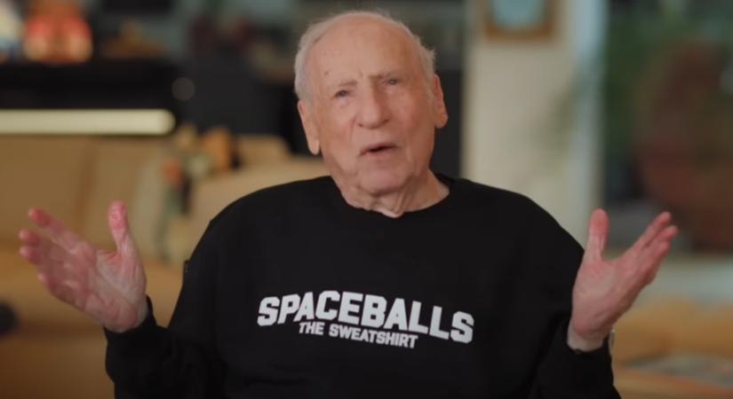És azt tudtad a ma 99 éves Mel Brooksról, hogy még a hollywoodi hírességek sétányán hagyott kézlenyomatát is elviccelte?