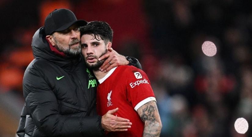 Szoboszlaiék állnak a háttérben – ezért nem távozott a liverpooli legenda