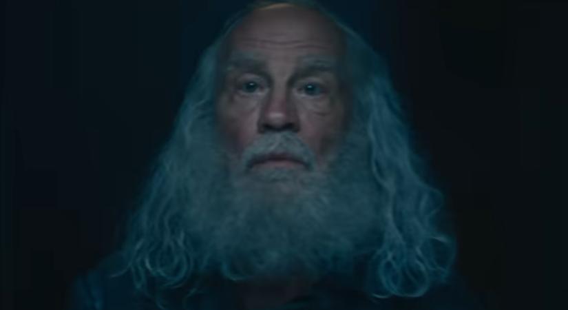 Felmerült a gyanú, hogy kivágták John Malkovich karakterét A Fantasztikus 4-esből, több jel is erre utal
