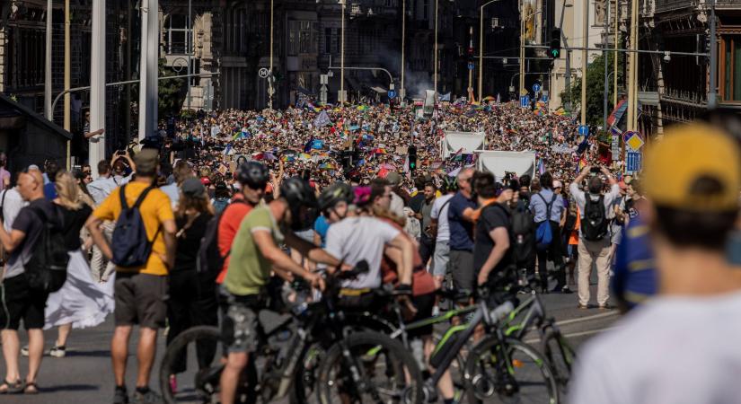 Orbán Viktor a Pride-ban annak bizonyítékát látja, milyen lenne az életünk, ha nem ők kormányoznának