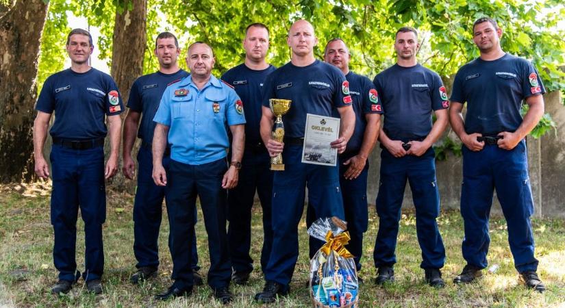 Ajkai a legjobb irányító: sikerek a tűzoltószakmai versenyen