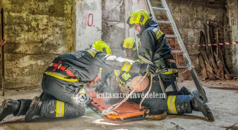 Dobogón a helyük: megyei hősök a tűzoltóverseny élmezőnyében