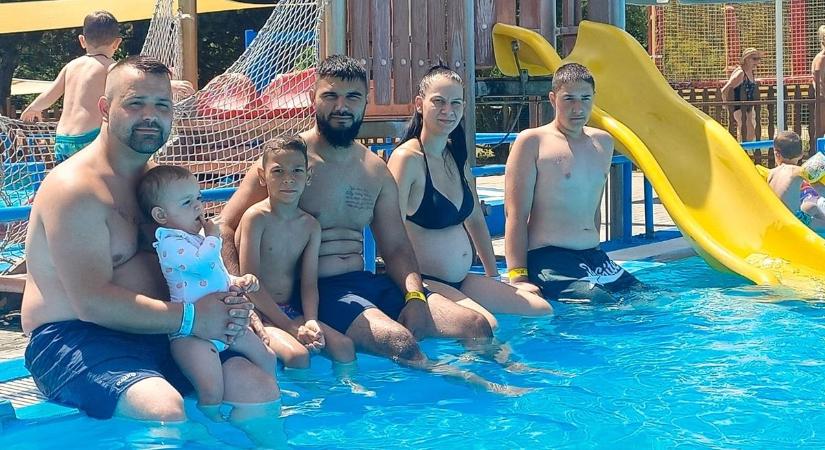 Próbálja ki ezt a strandot, a medence minden bizonnyal felkorbácsolja majd a hangulatot! (galériával, videóval)