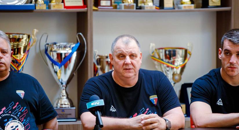 Bartalis Károly úszóedző: Aki beáll a sorba, az minden területen jó – még a tanulásban is (INTERJÚ)