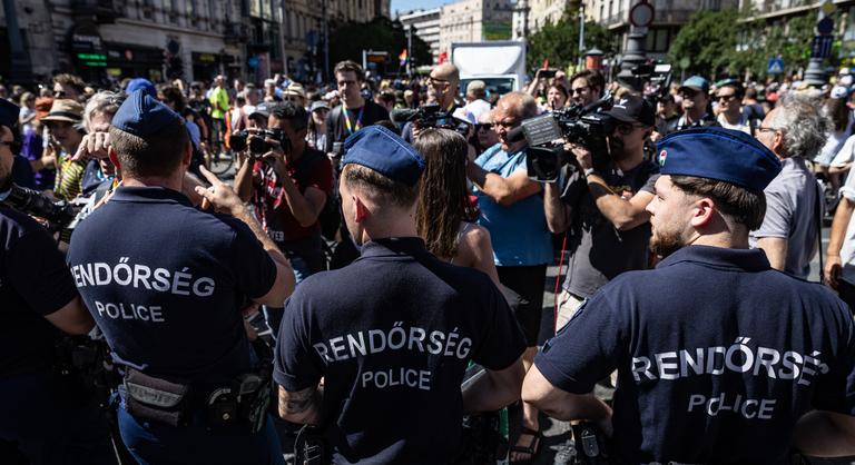 A rendőrség vizsgálja a Budapest Pride-on történteket