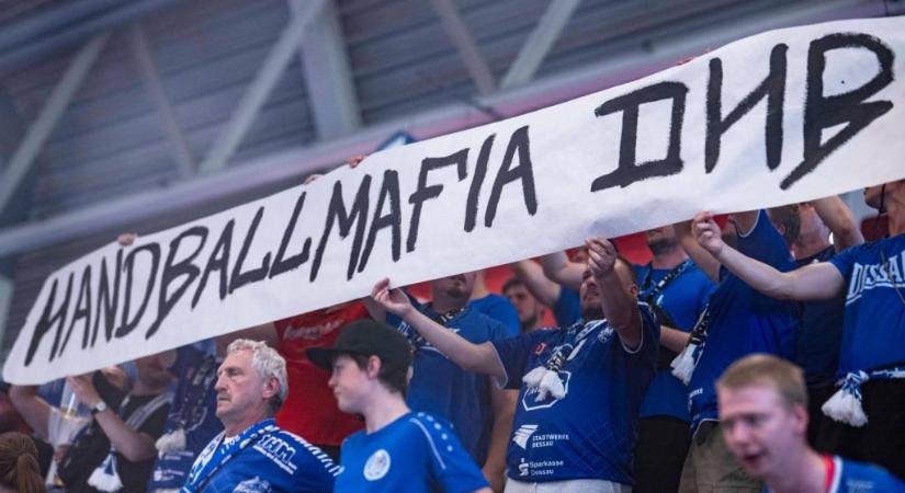 „Ha elmész nyaralni, az a te hibád” – hiába óvott, elbukta az újrajátszást a meggyengült kézilabdacsapat