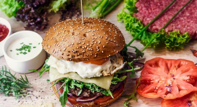 Ha így készíted, egészséges, vitaminokban gazdag lesz a hamburgered