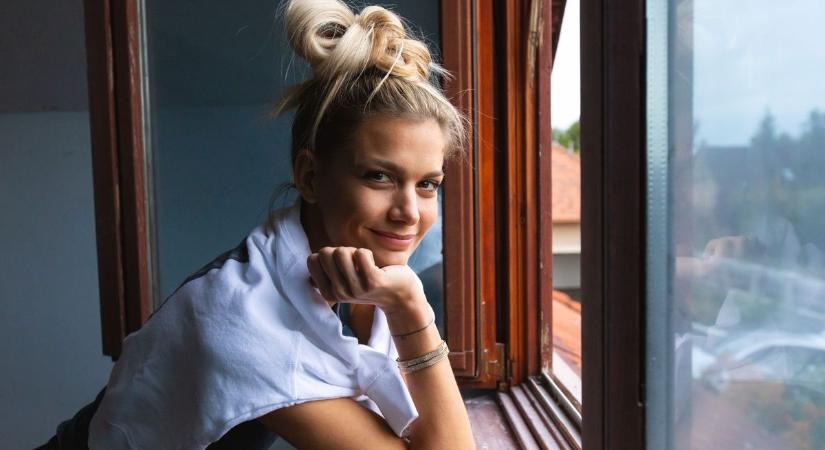 A toszkán napsütésnél csak Weisz Fanni ragyogóbb (FOTÓ)