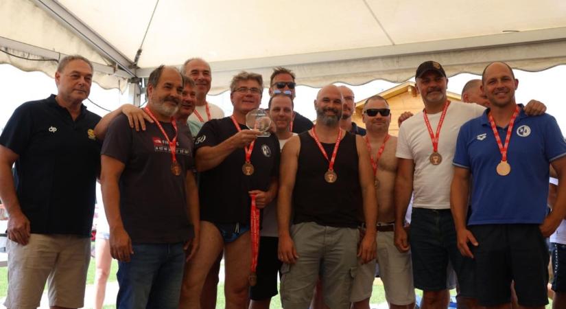 VV Masters Eger: érem és különdíj a Manó emlékére kiírt tornán