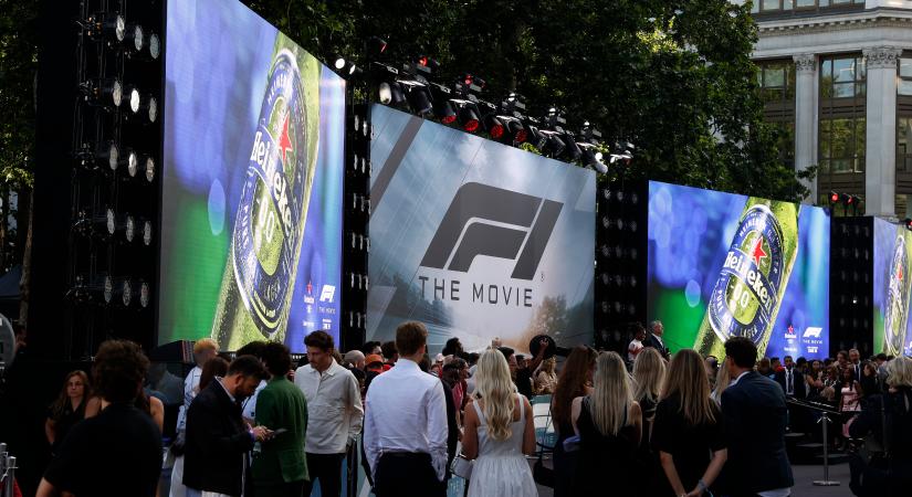Nagyot robbantott a mozikban az F1-film