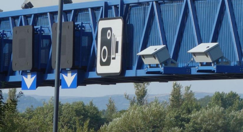 Új traffipaxszabályokkal vadásznak a gyorshajtókra