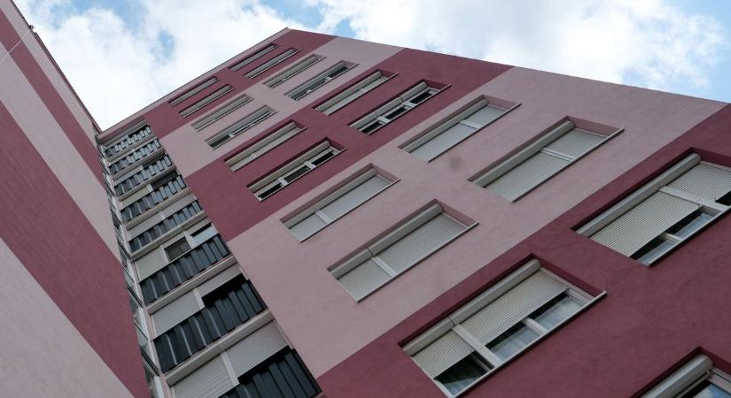 Drasztikus a túlárazás az ingatlanpiacon – egy bizonyos árrés felett már menekülnek a vevők, így kalkulálj!
