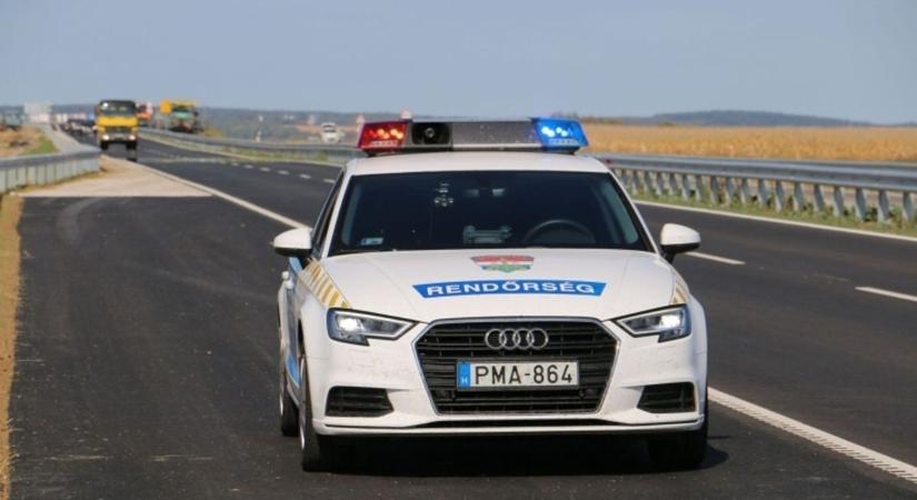 Baleset borította fel a forgalmat az M3-ason