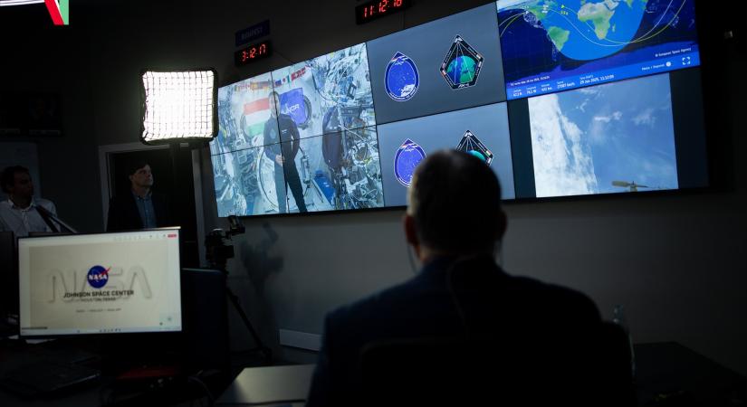 Orbán Viktor az Axiom-4 küldetésben részt vevő Kapu Tibor magyar űrhajóssal beszélgetett (videóval)