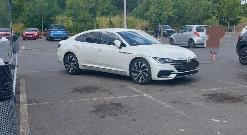 Megvan a bunkó parkolás avasi királya? – fotókkal