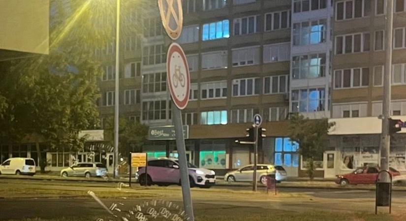 "Nekem nincs jogsim, de futóval is közé tolatnék" – a Ferenc körúton ez parkolási hagyomány?