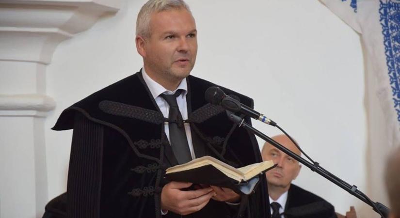 Beszélgetés Sápi Zsolt badalói lelkésszel - Isten tenyerén