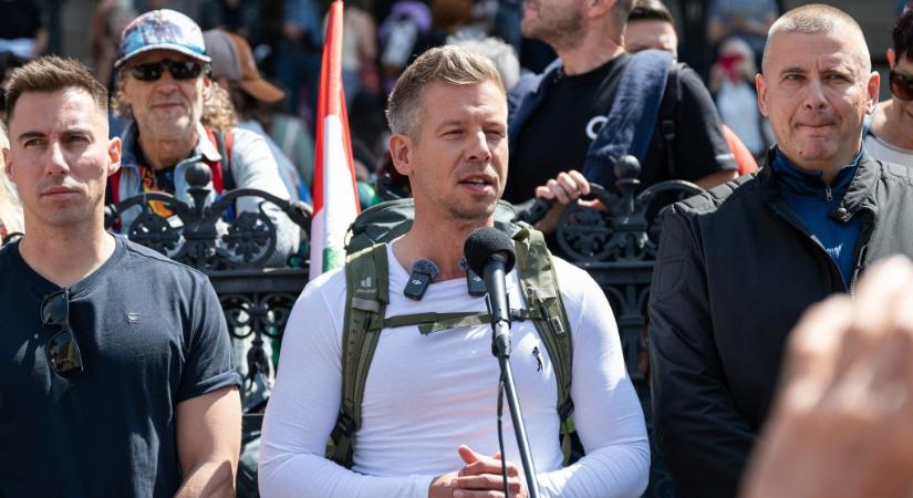 Az RTL-től igazoltak sajtóst Magyar Péterék