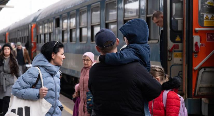 2800 vonat késett 20 percnél többet az elmúlt három hétben
