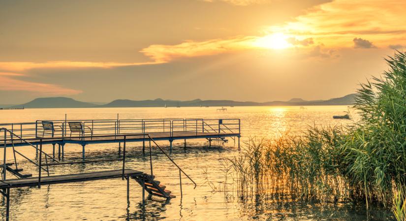 Elfajult a helyzet a Balatonnál: váratlan döntést hoztak a halasok