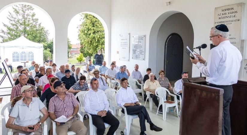 Holokauszt áldozataira emlékeztek Sopronban
