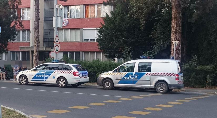 Késeléses balhé a házban: a mentők három embert vittek a kórházba
