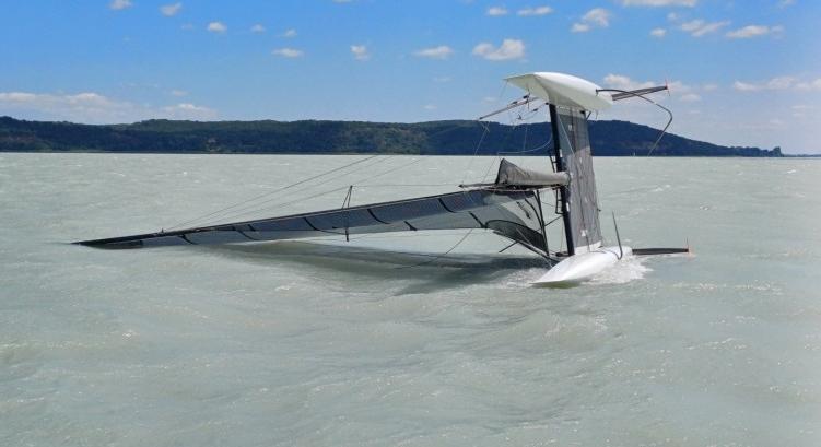 Durva hétvége: három nap alatt 50 embert kellett kimenteni a Balatonból – itt a magyarázat
