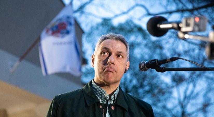 Két év alatt 4,5 milliárd forintot vett ki Lázár János alapítványa a neki átadott állami cégekből