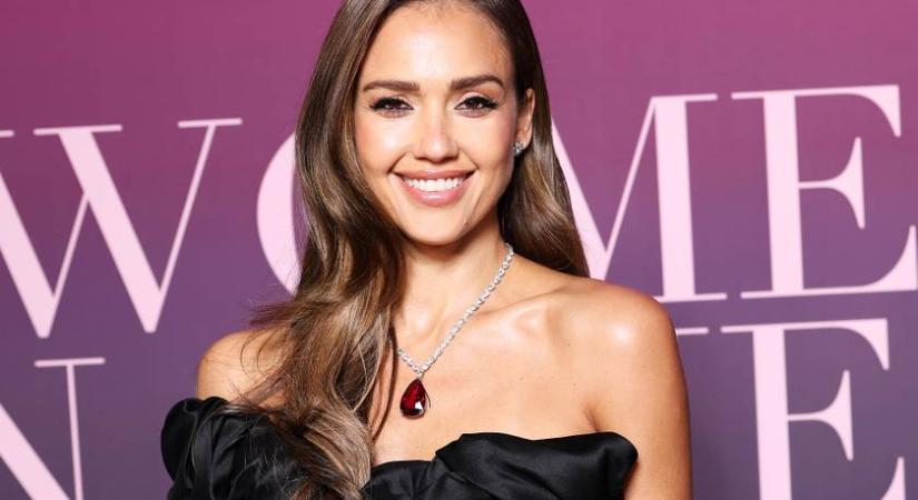 Jessica Alba lánya tiszta anyja: ennyire szép a 17 éves Honor