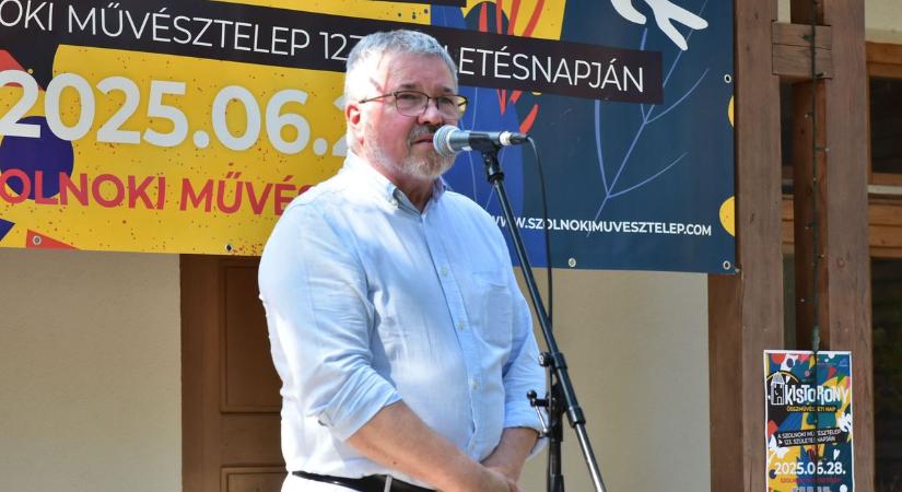 Micsoda születésnap! Így ünnepeltek a Szolnoki Művésztelepen – galériával, videóval