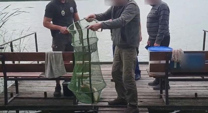 Nem csak a hullámokat figyelték: közös razzia a vizeken! (videó)